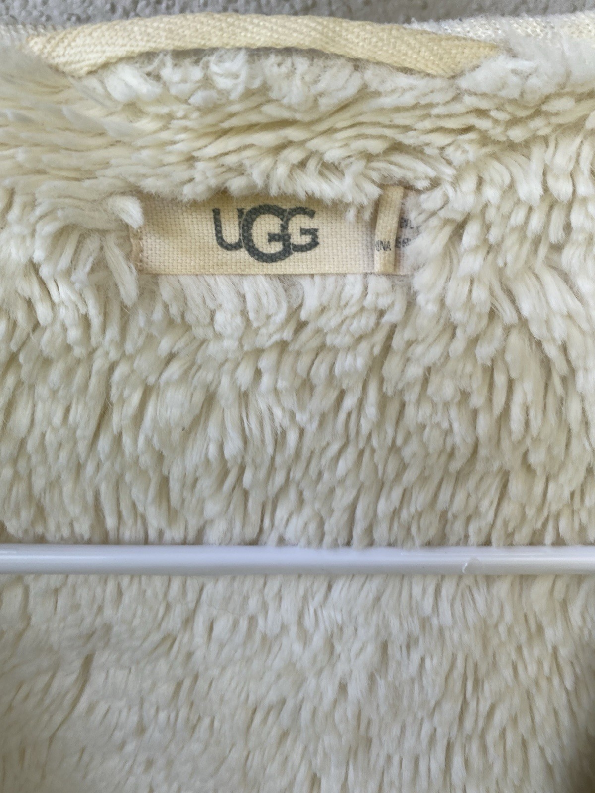 UGG Ivory Open Front Lined Collared Cuffed Women'… - image 3