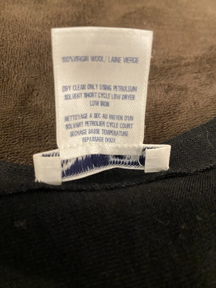 Suéter Oscar de la Renta Negro Con Bordado Blanco Talla XL Foto 3 de 4