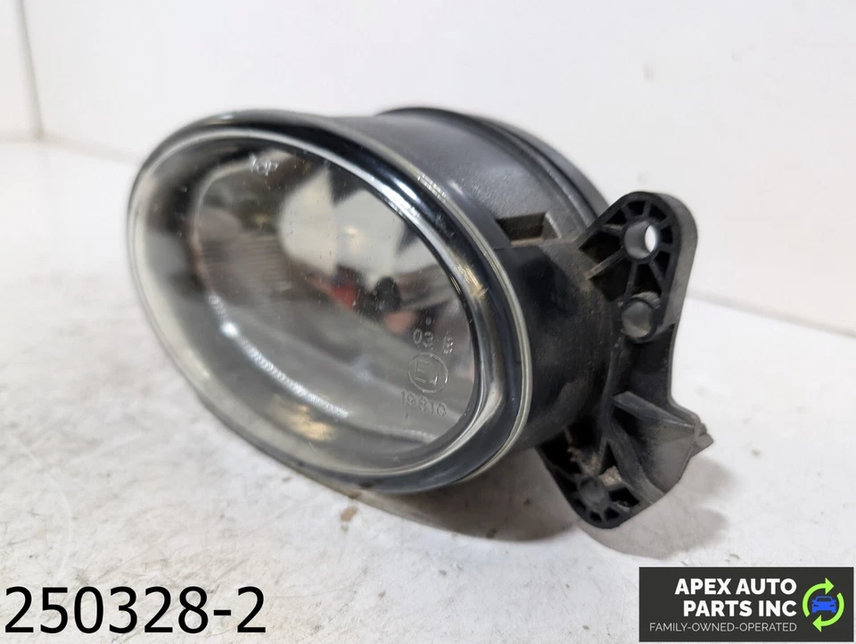 Faro antiniebla delantero izquierdo OEM 2007-2009 Mercedes E350 3,5 L Foto 3 de 4