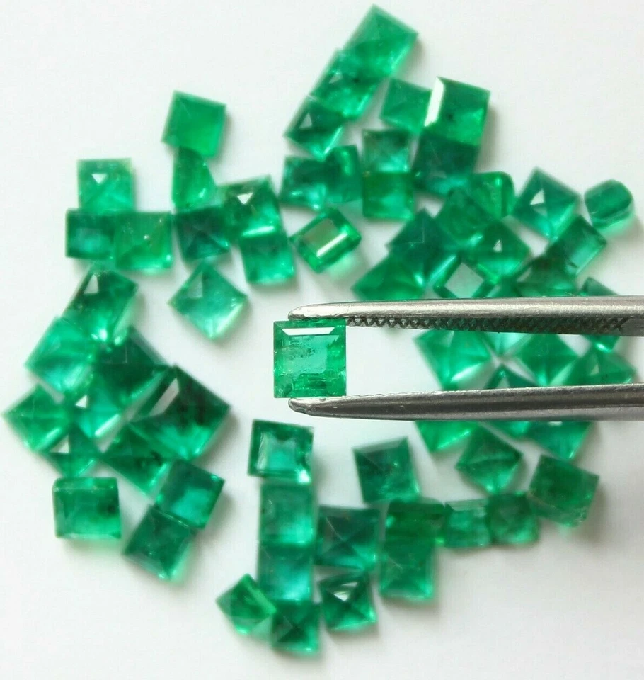 Natural Emerald Round, Oval, Square, Baguette Green Faceted Loose Gemstones #788 - Image 3 of 4