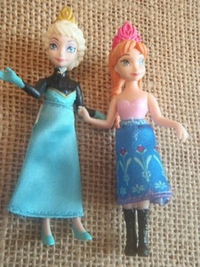 frozen polly pocket set