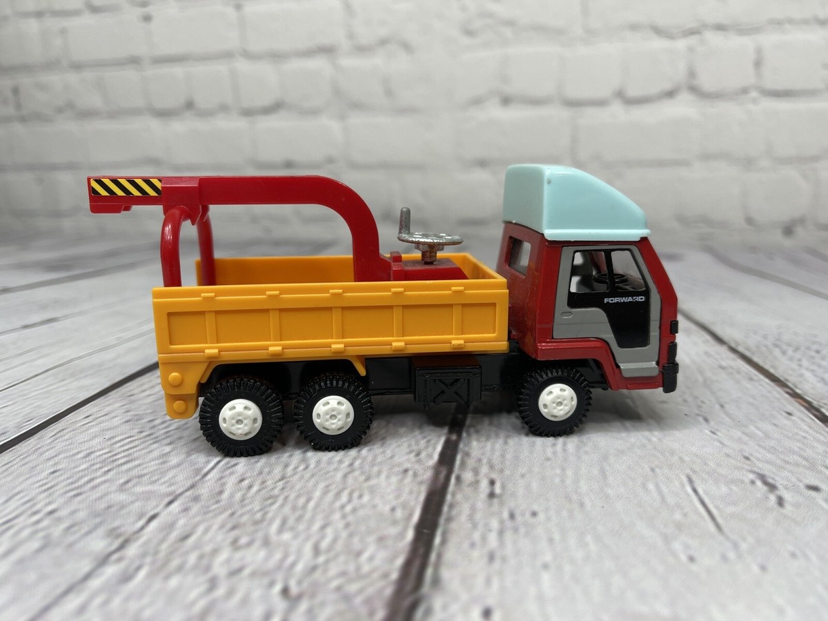 Yonezawa Toys (Diapet-Japan) Isuzu Truck Express