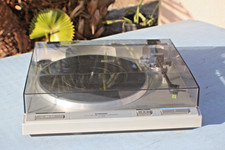 PIONEER - TURNTABLE - PL-340 - BELT DRIVE - FACTORY CARTRIDGE/NEEDLE - TESTED