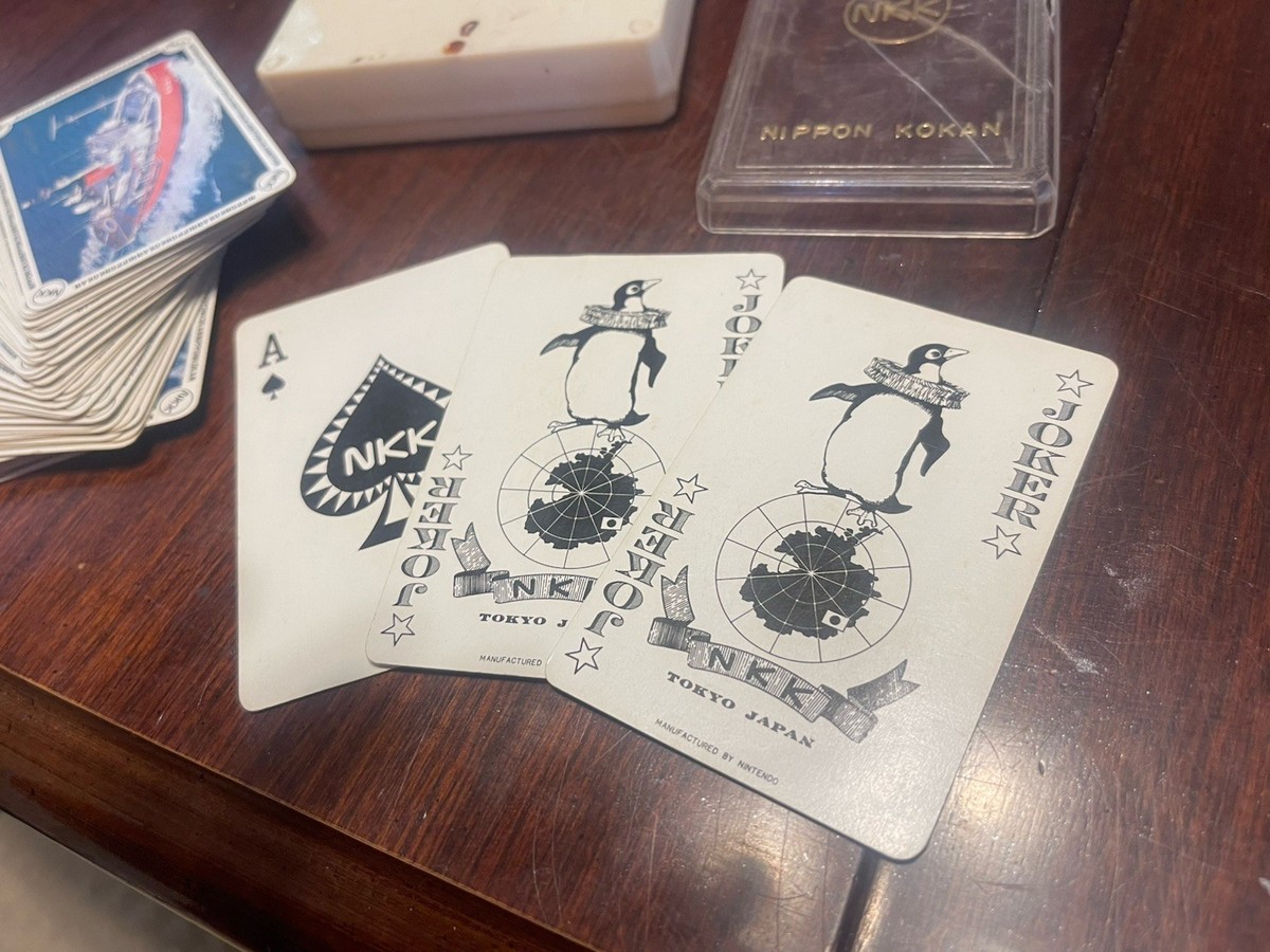 Vintage 70s Nintendo Deck of Playing Cards Japanese Game W Case