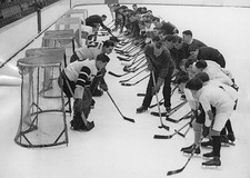 Professional ice hockey goaltender Art Child coach Clint Benedict - Old Photo