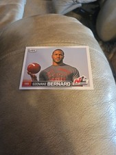 2013 SAGE Hit - Giovani Bernard #99 (RC) NCAA North Carolina Tar Heels RB