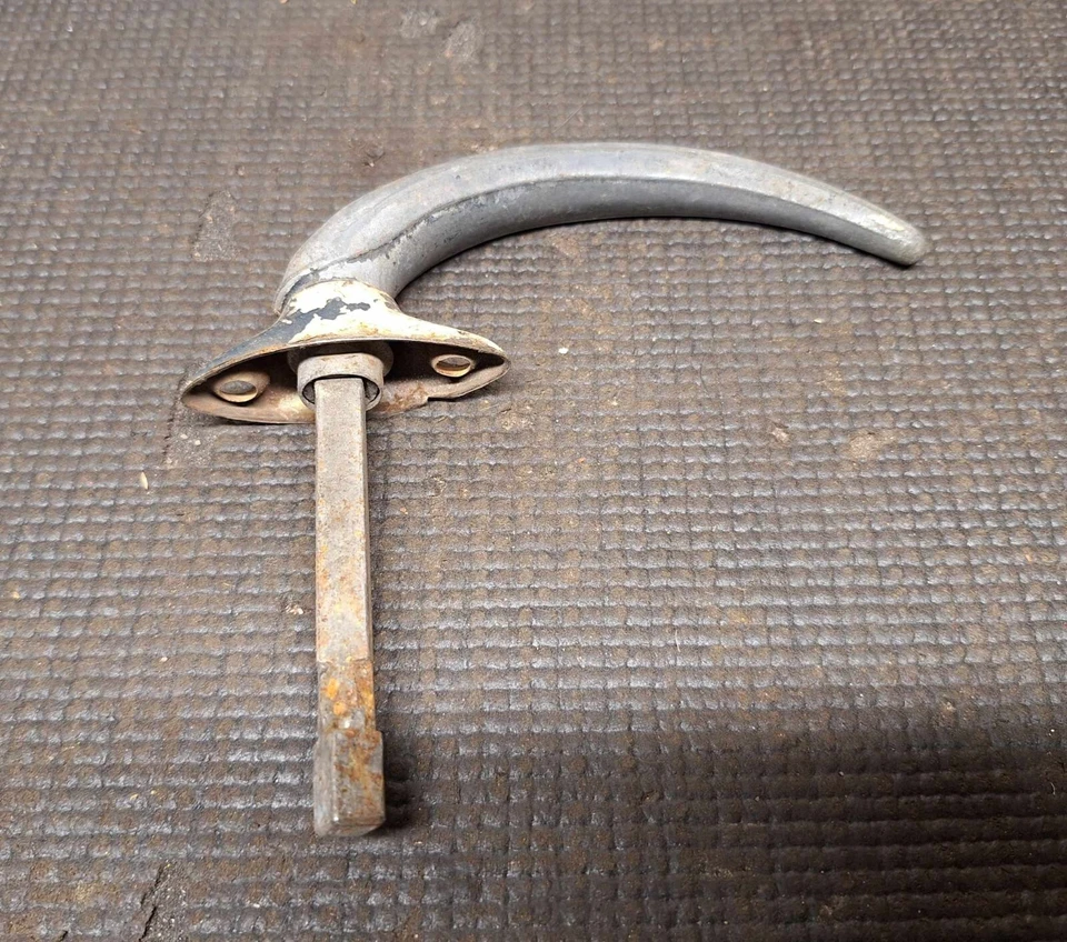 1940's International Pickup Truck Exterior Door Grab Handle SHIPS WORLDWIDE - Image 4 of 4