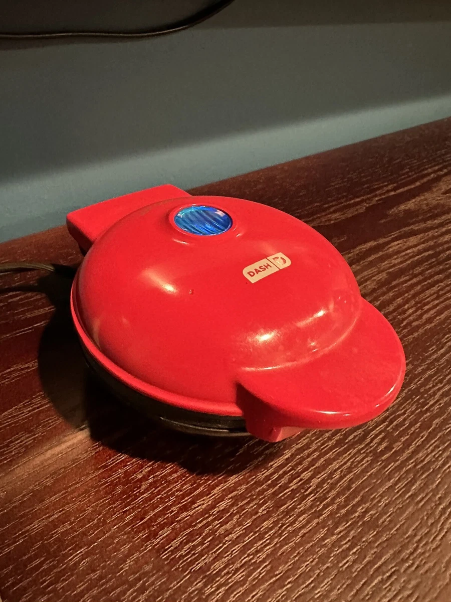 Dash Mini Pancake/Egg Maker 350W Non-Stick Electric Red Tested And