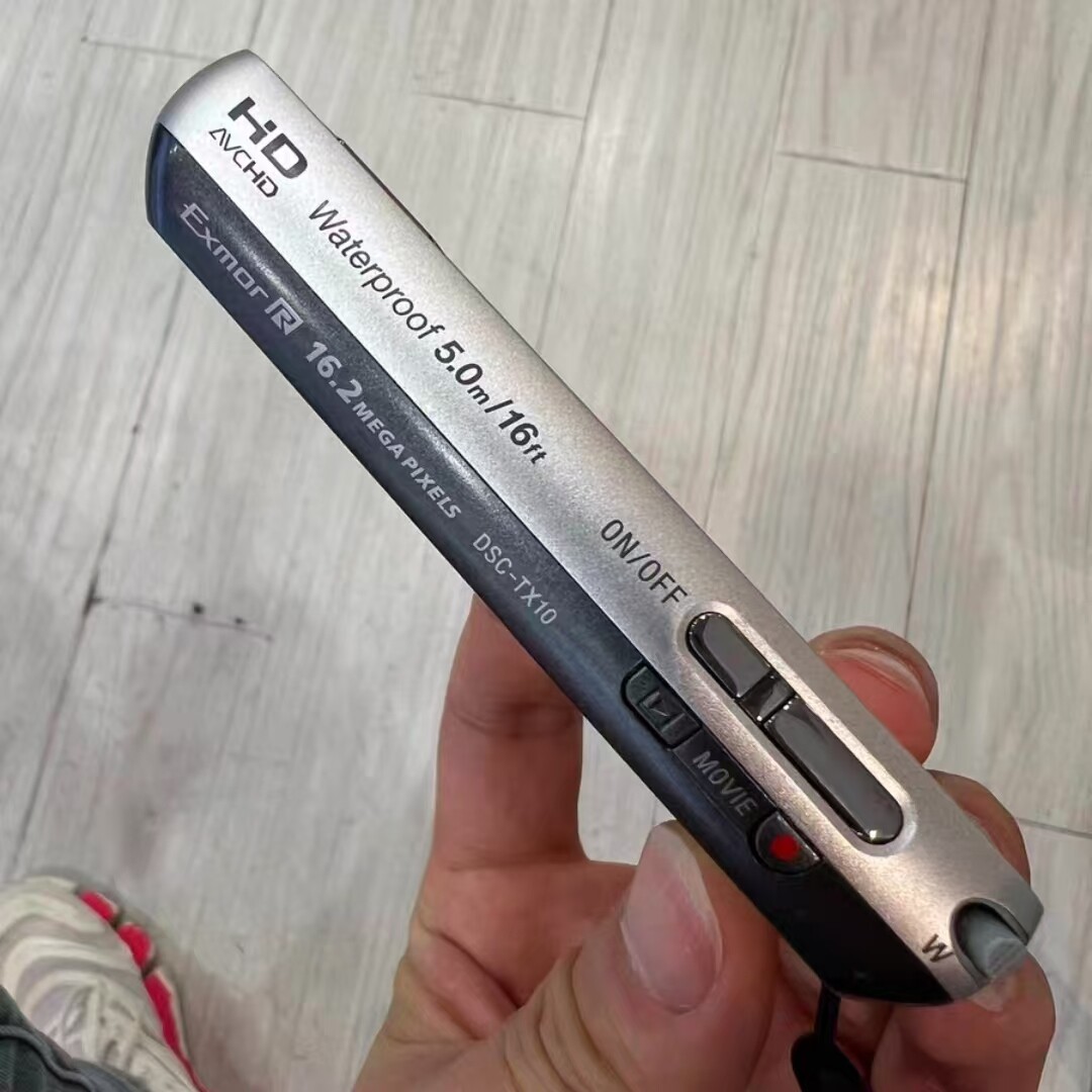 Sony Cyber-shot DSC-TX10 16.2MP CMOS Vintage Digital Camera -100