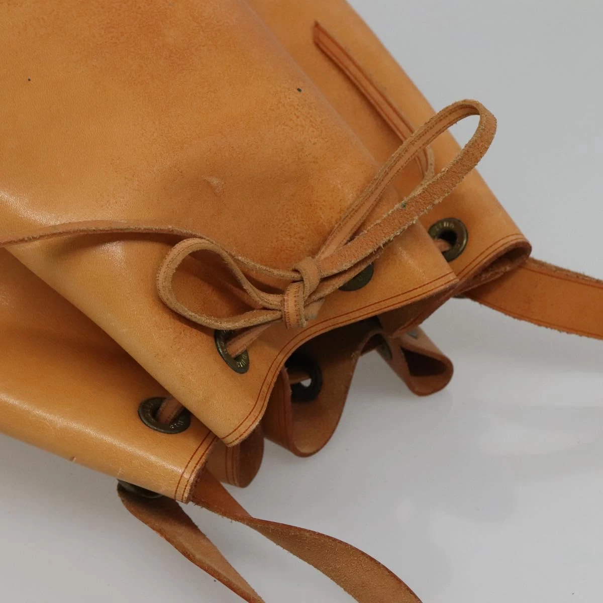 LOUIS VUITTON（LV） Borsa a tracolla Louis Vuitton Nomad in pelle Petit Noe beige M85003 LV originale KD147