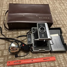 Polaroid Automatic 330 Land Camera w/Cover Carry Strap Case Functional Last Used