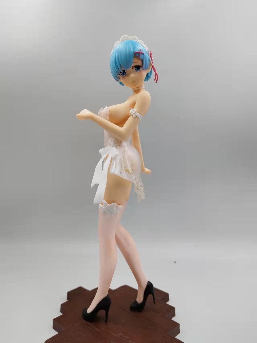 Tongyundacheng - Figure di personaggi da gioco, action figure in piedi brillante in stile anime, modella in PVC, statua per decorazione da scrivania, ornamento da collezione in stile anime, 17 cm