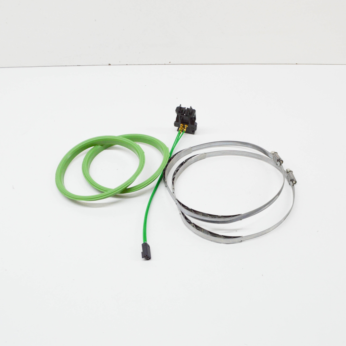 NEW BMW X5 F15 FUEL PRESSURE SENSOR 16147426702 7426702 ORIGINAL