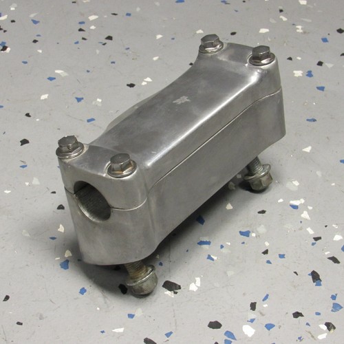 OEM Handlebar Clamp / Holder / Bracket / Support 90-96 EN500 Vulcan 500 EN500A - Picture 7 of 11