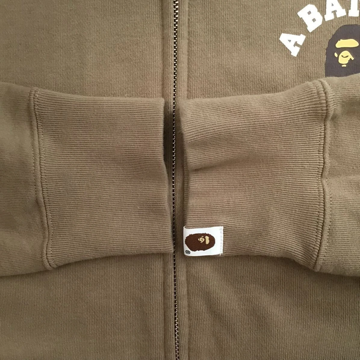A BATHING APE (BAPE) AUTENTICA FELPA CON CAPPUCCIO FULL ZIP A BATHING APE BAPE COLLEGE ONE POINT BEIGE XL