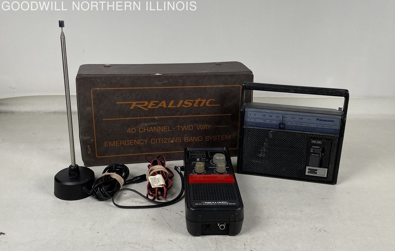 Realistic 40 Chanel Emergency Citizen Band & Panasonic AM/FM Radio RF-537