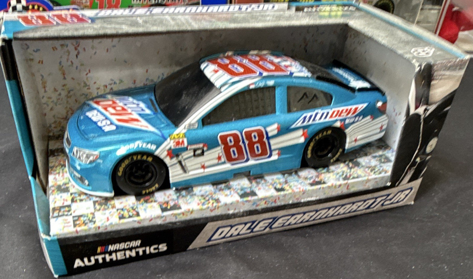 NASCAR Authentics 1:24 Dale Earnhardt Jr #88 MTN DEW Diecast Car