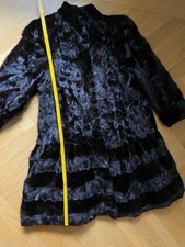 Pelzmantel schwarz sehr schöne, ausgefallene Form: unten glockenförmig Nerz