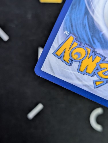 Umbreon Star 17/17 Celebrations: Classic Collection Holo NM - Picture 6 of 6