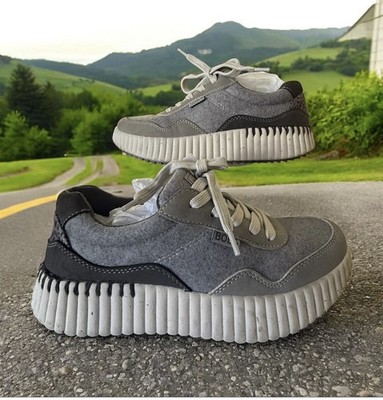SKECHERS Women s BOBS VISTA - MELLOW STROLL Gray SUEDE Shoes AUTHENTIC IN BOX