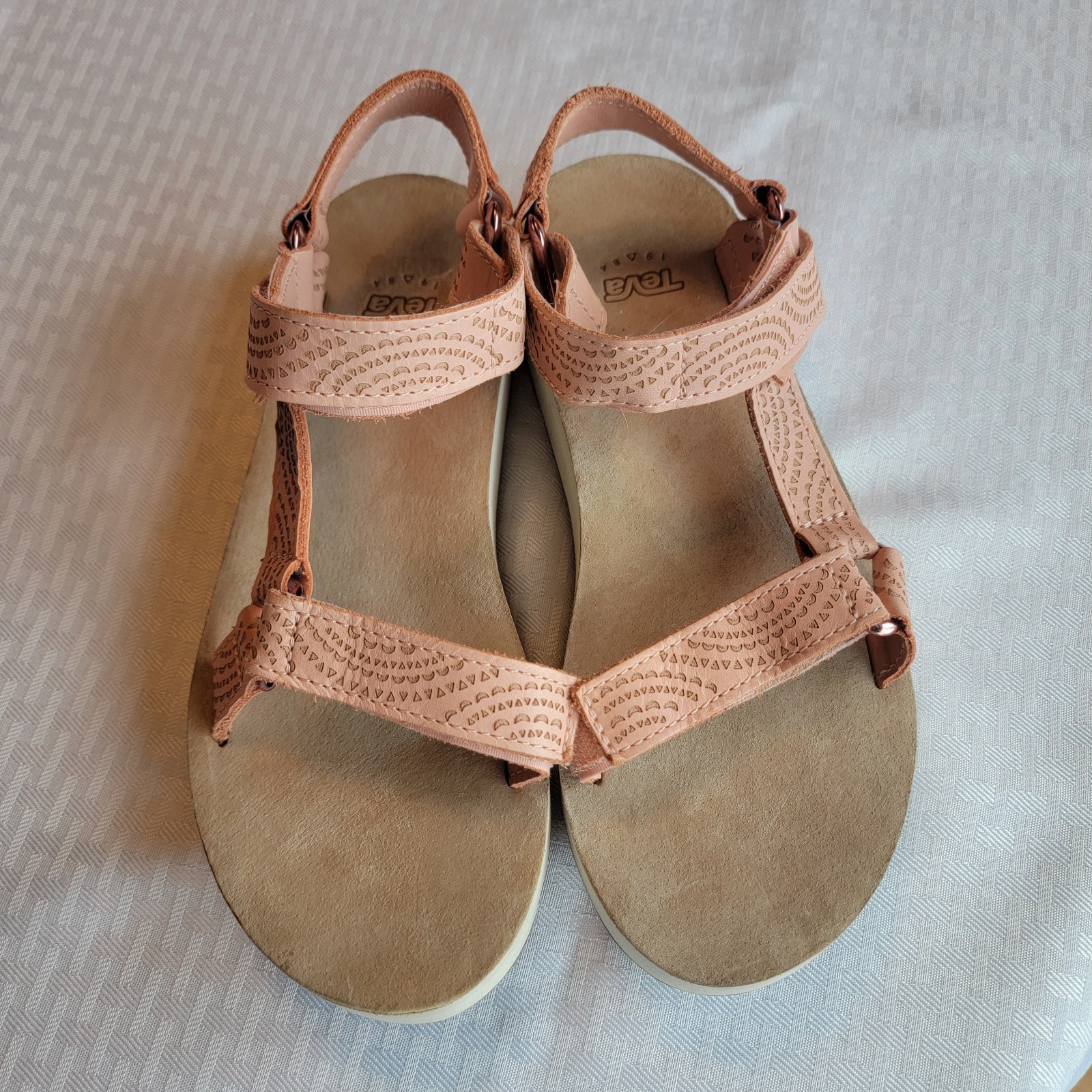 Teva Midform Universal Geometric Tropical Peach Sandals Womens Size