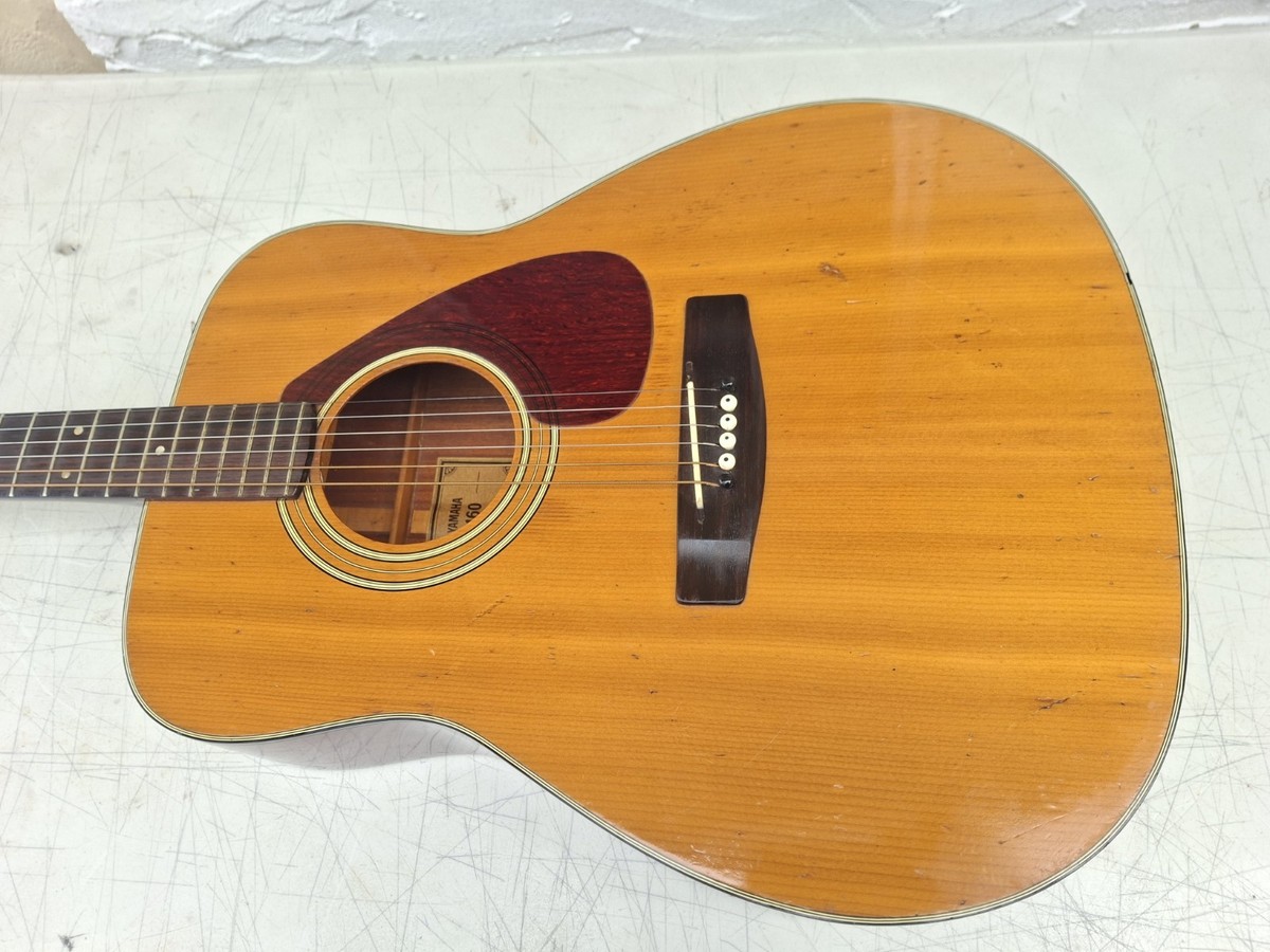 Yamaha FG-160 Green Label Acoustic Guitar with backpack carrying