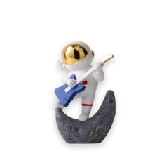 Astronaut Figurine Moon Statue for Showpiece Room Decor Home Office Use 21 Cm