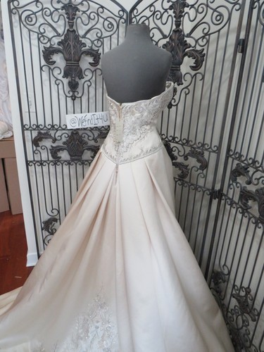 P11W CASABLANCA 1835 SZ 14 $1199 PLEATED BEADED SATIN FORMAL GOWN DRESS - Picture 14 of 18