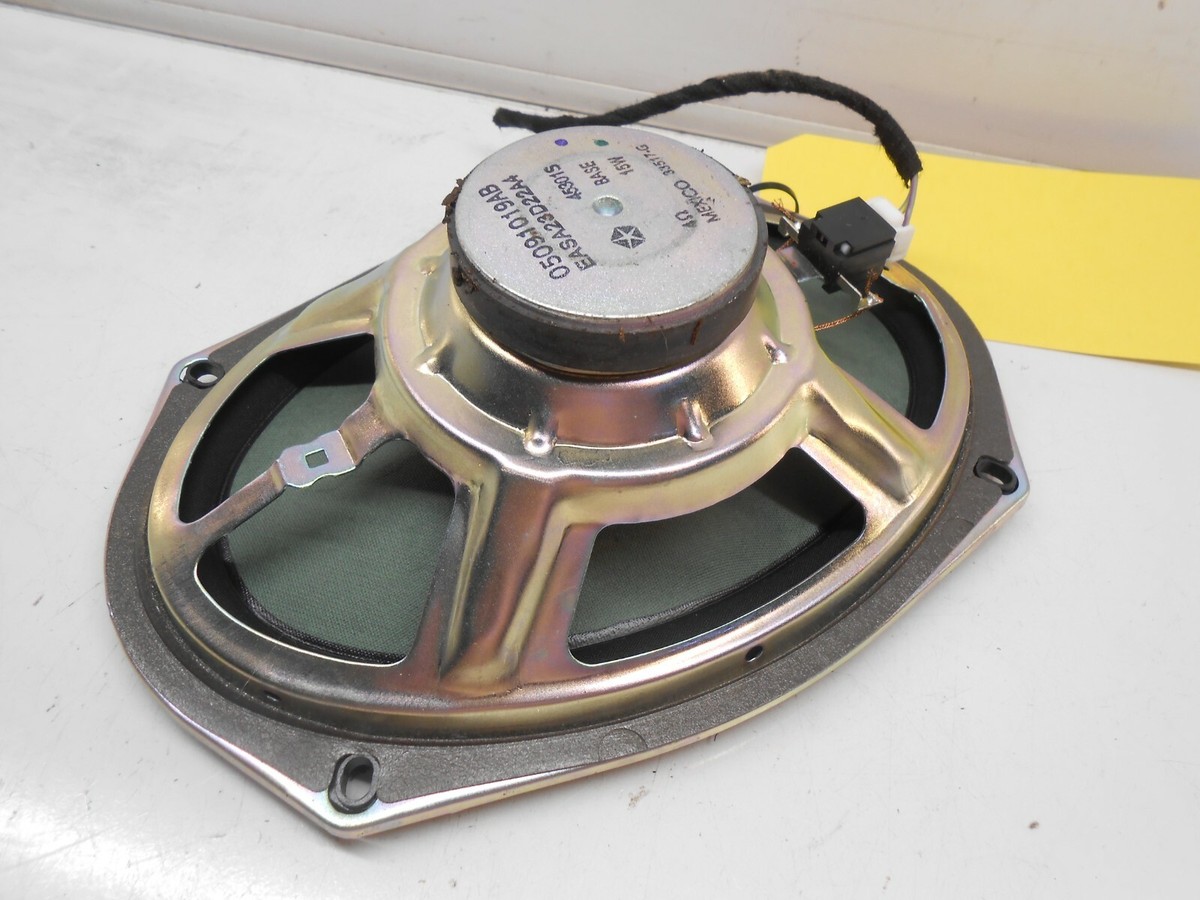 2016-21 Jeep Cherokee Front Door Left Speaker OEM 05091019AB