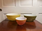 Vintage PYREX Mixing Bowls 401 (1.5qt), 403 (2.5qt), 404 (4qt)