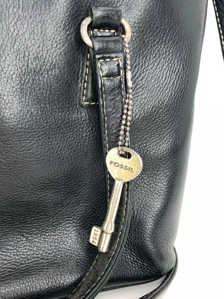 Fossil Center Zip Handbags | Mercari