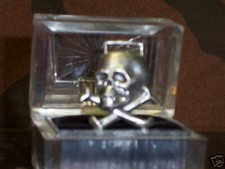 SKELETON, SKULL CROSSBONES WATCH FOB Vtg