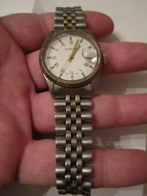 VINTAGE GENEVA WATCH WIND UP JUBILEE BAND FLUTED BEZEL NOT WORKING - BBA-23