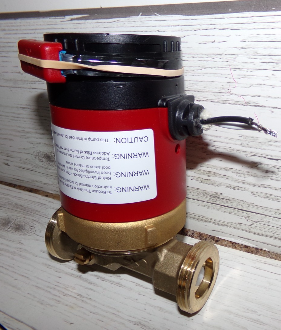 Grundfos 98420224 Comfort PM AutoAdapt Recirculation Pump NPSM, 1 1/4 Grundfos 98420224 Comfort PM AutoAdapt Recirculation Pump NPSM, 1 1/4