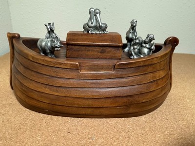 Hudson Pewter Style Noah's Ark Collection Display Wood Ark  5 Figures No Ladder
