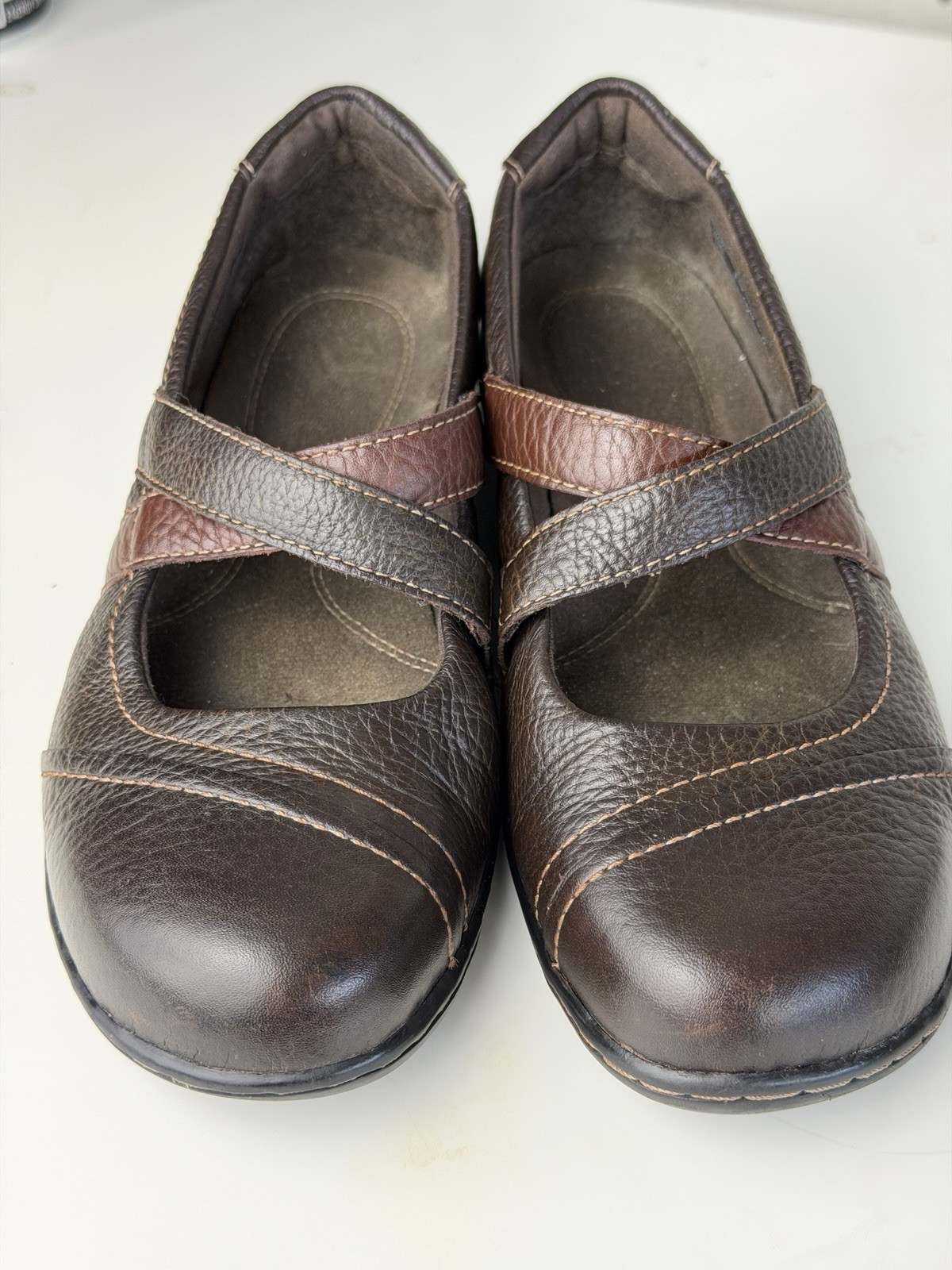 Clarks Womens 8.5M Brown Leather Mary Jane Comfort Shoes Hook Loop Casual Flats