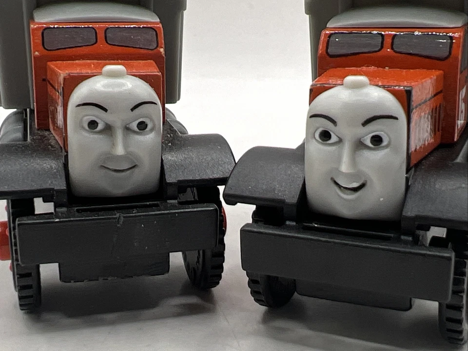 Thomas & Friends Wooden Railway Train MAX & MONTY DUMP TRUCKS 2003 EUC - Image 3 of 4