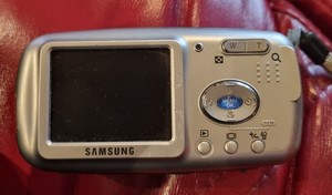 Samsung Digimax A400 4MP Digital Camera.
