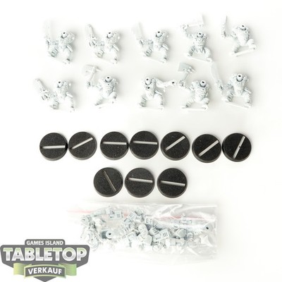 Orks - 10x Ork Boyz klassisch - grundiert