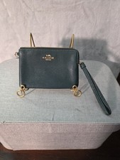 Coach Forrest Green Leather Wristlet Wallet Zip Pouch Gold Tone Card Case
