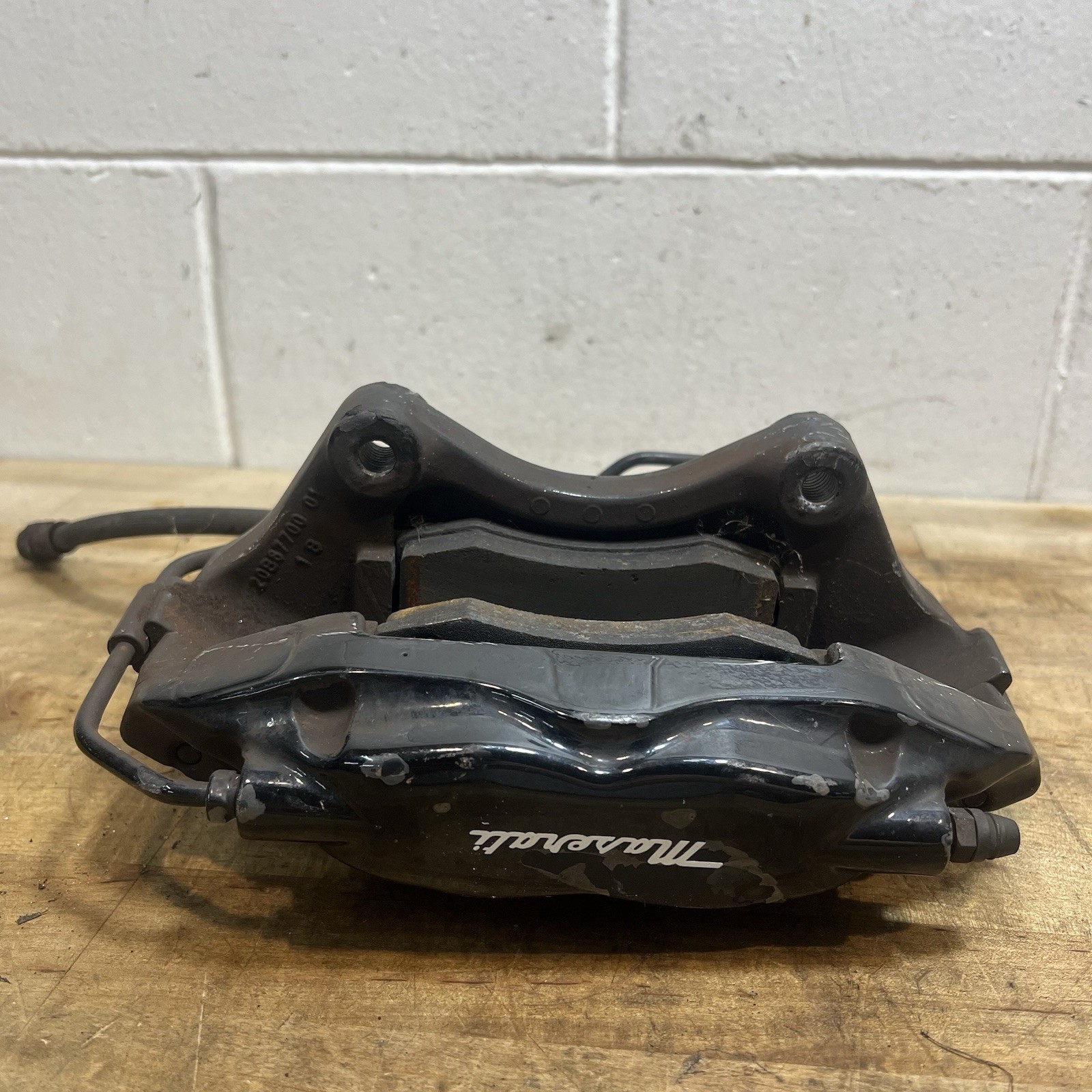 2014-2020 Maserati Ghibli Rear Left Brake Caliper Brembo W/ Pads OEM