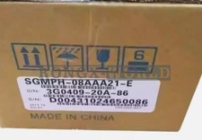 ONE New Yaskawa SGMPH-08AAA21-E Servo Motor