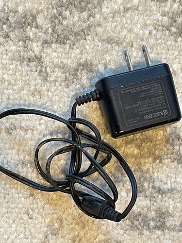 Compact & Portable Power: Kyocera Travel Adapter (SCP-48ADT) - 5V/0.55A - Picture 2 of 5