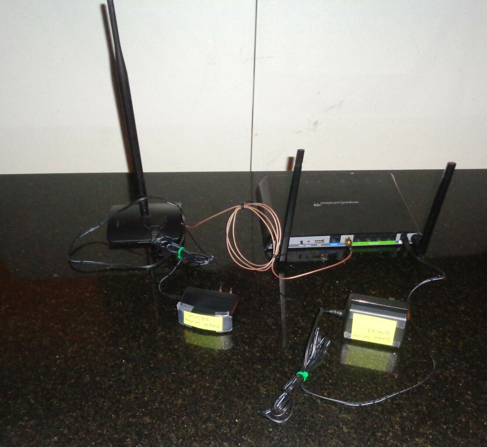 Amped Wireless RTA15 Router & SB1000 Wi-Fi Signal Booster
