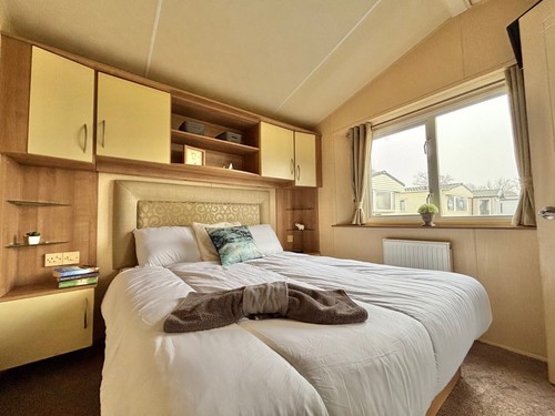 CHEAP STATIC CARAVAN FOR SALE IN SUFFOLK - Picture 5 of 12