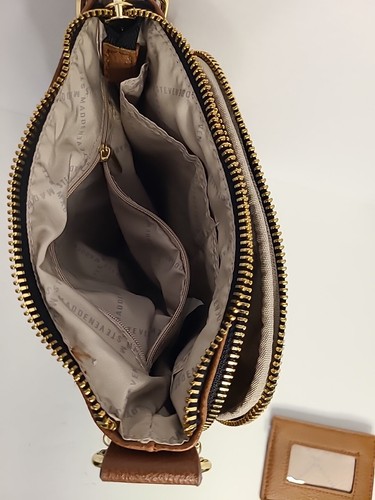 Steve Madden Brown Quilted Crossbody Purse Card Casse , Tassel - Picture 4 of 8