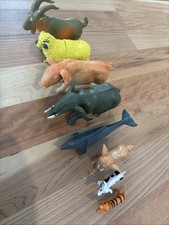 VTG Farm Animal Kids Toys Lot of 8 Hard Plastic Pig Ram Goat Pretend Play Elepha
