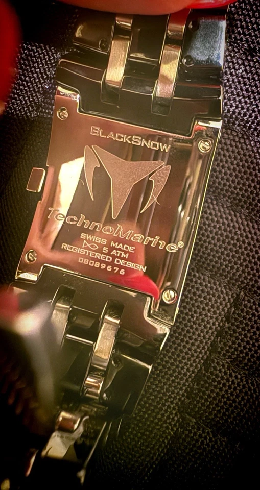 TechnoMarine Black Snow Ceramic Watch Diamond Dial and Ceramic Bracelet Foto 3 de 4