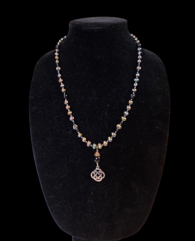 Conjunto de joyas de perlas pendientes collar peltre nudo celta encanto cuentas de ónix Foto 4 de 4