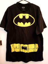 DC Comics Batman Youth XL Black Short Sleeve T-Shirt.